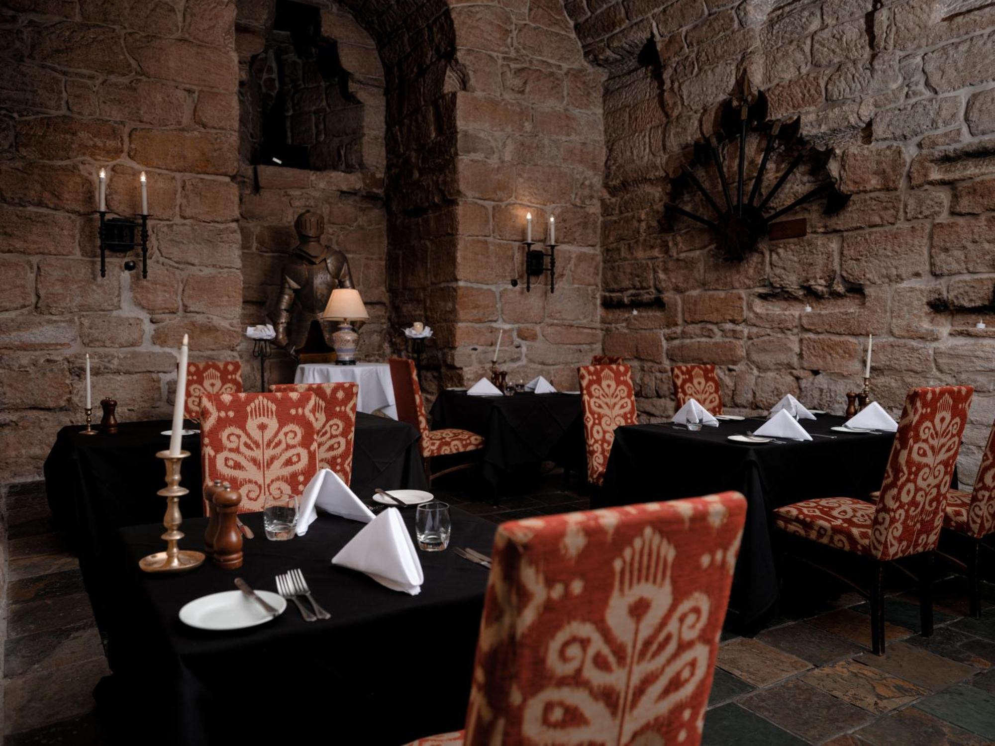 Dalhousie Castle Hotel Bonnyrigg Ngoại thất bức ảnh